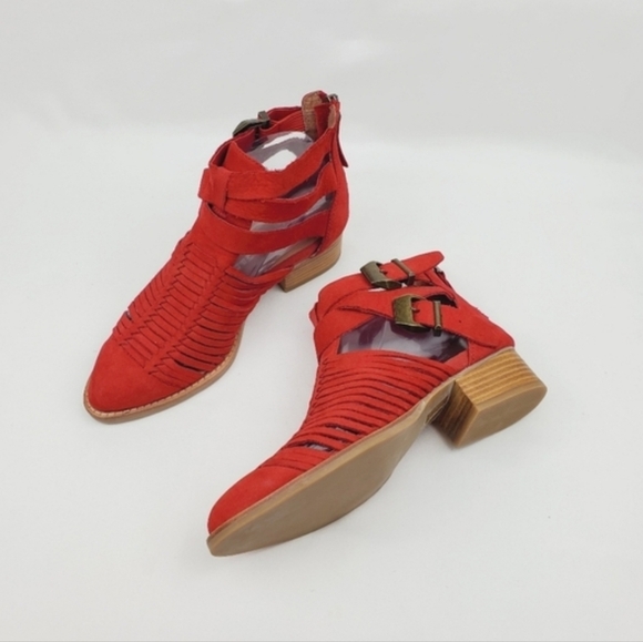 Jeffrey Campbell Red Strappy Sandals with Low Heel - Picture 5 of 12